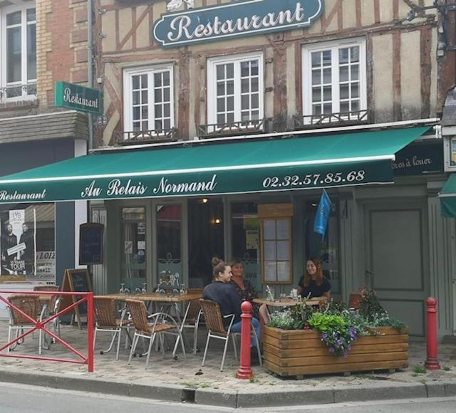 Chambre Independante Au Relais Normand Cormeilles  Экстерьер фото